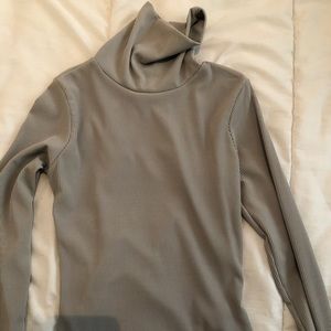 Ribbed Grey Turtleneck